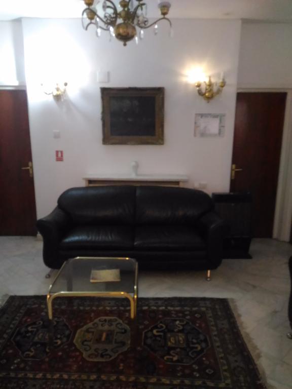 Pensiunea Helvetia Bucarest Esterno foto